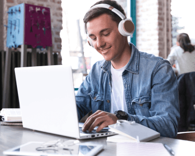 A native expert uses corsican transcription services to create culturally authentic digital content for creators & marketers.