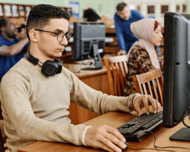 Transcriber providing Farsi transcription for accessible educational resources, supporting efficient learning for students.