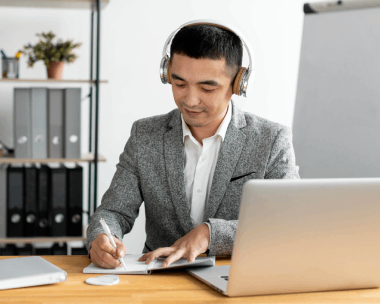 Transcriber converts complex audio to professional text precisely with Vietnamese Transcription Services for flawless clarity.