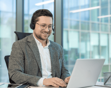 Professional transcription services enabling communication between English and Japanese speakers in the United States.